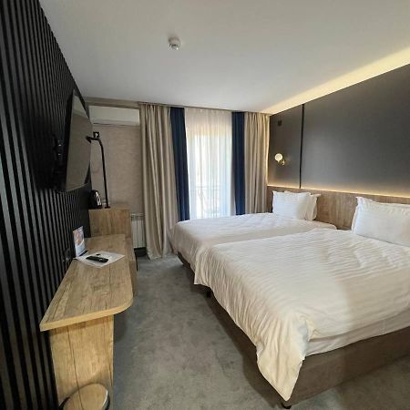 Avenue Park Hotel Yusufkhona Eksteriør bilde